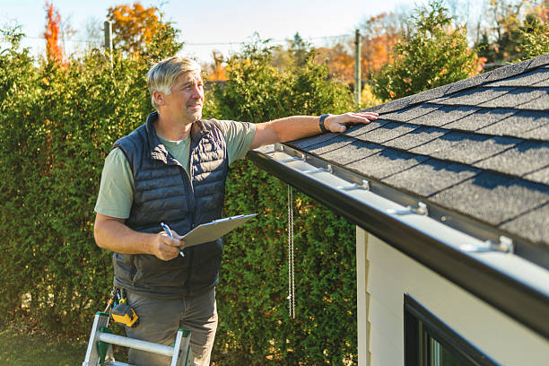 Professional Roofing technician working in Lugoff, SC